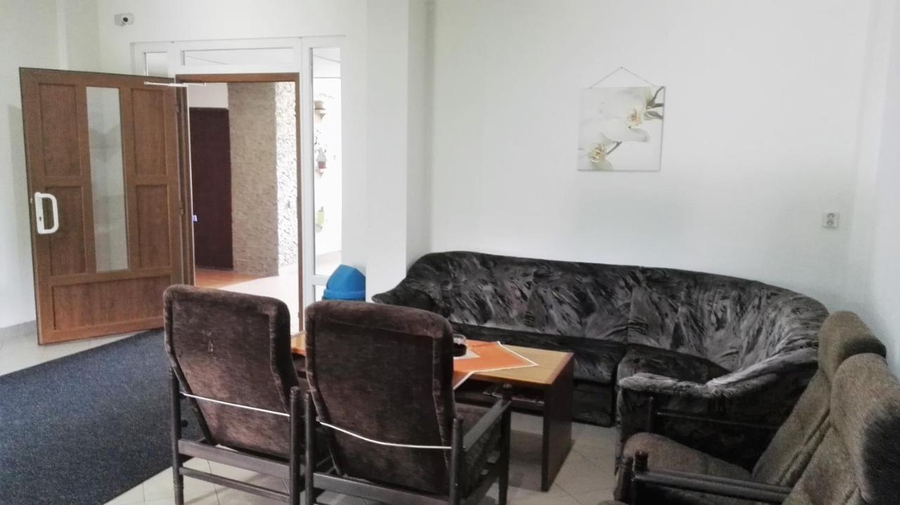 Garni Hotel Liptovsky Mikulas Bagian luar foto