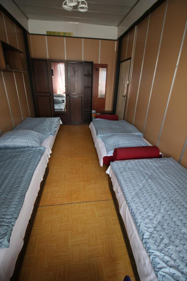 Garni Hotel Liptovsky Mikulas Bagian luar foto