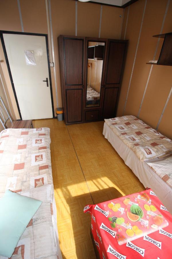 Garni Hotel Liptovsky Mikulas Bagian luar foto