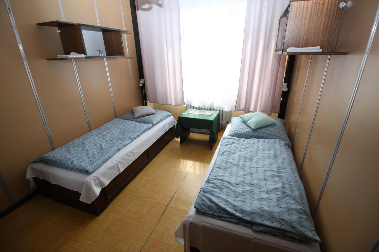 Garni Hotel Liptovsky Mikulas Bagian luar foto