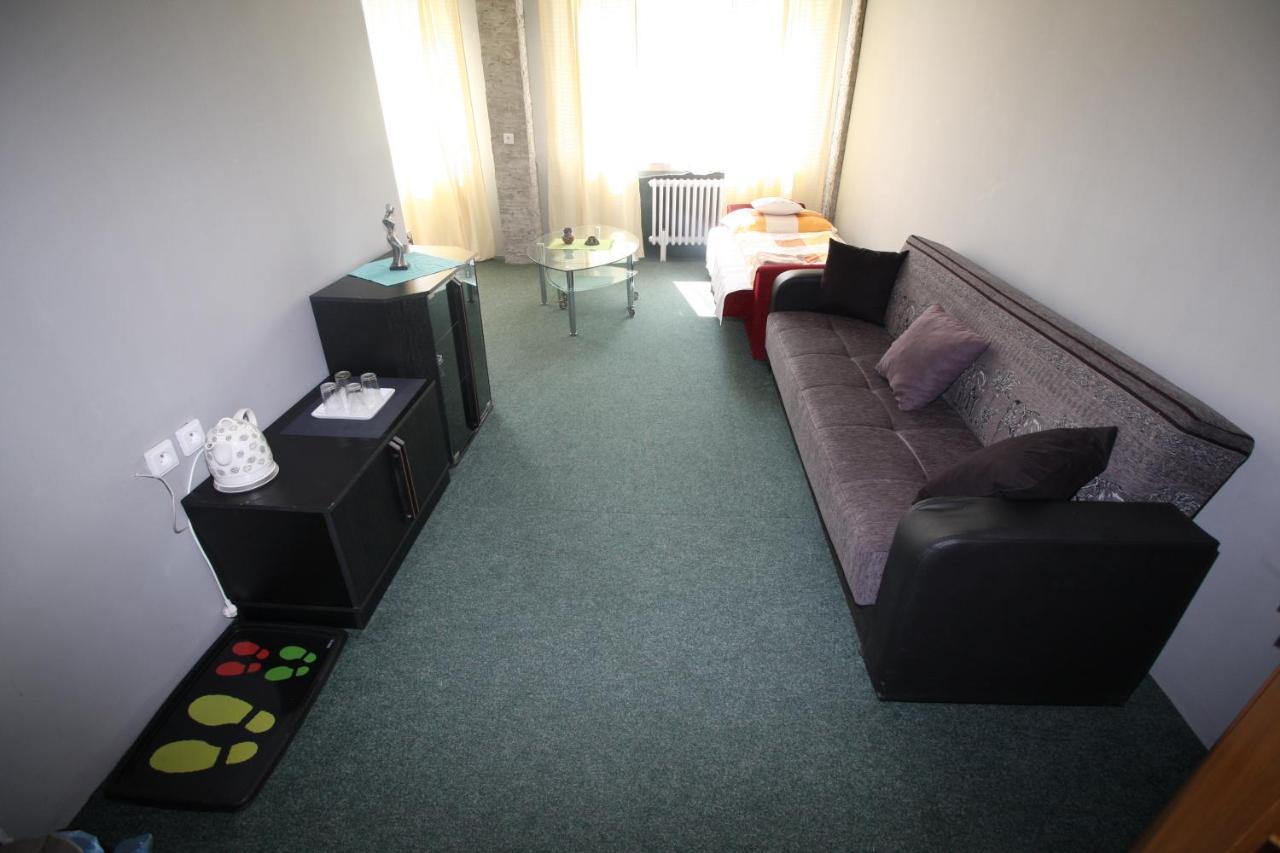 Garni Hotel Liptovsky Mikulas Bagian luar foto